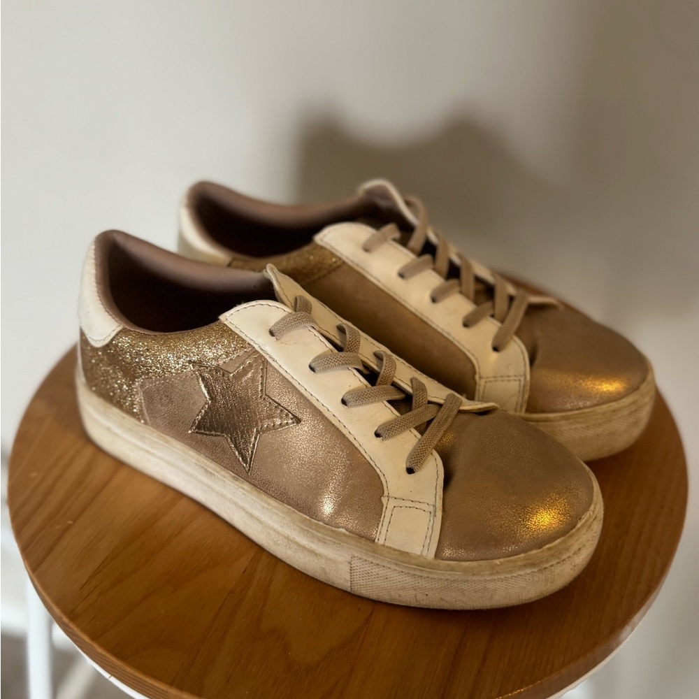 MIA Rose Gold Star Girls Sneakers